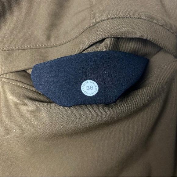 Lululemon Commission Pant Classic 36 - Picture 7 of 9